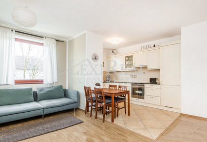 Prodej bytu 4+kk, 114m2, 2.NP, dvě koupelny, dva balkony, venkovní stání, Horoměřice - Fotka 4