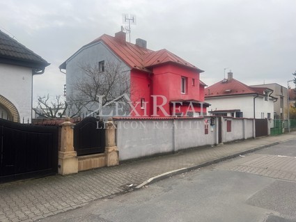 Prodej rodinného domu na pozemku 546 m2 Praha 4 - Libuš - Fotka 1